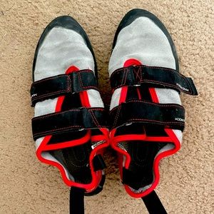Madrock climbing shoes size 9, great beginner climbing shoes